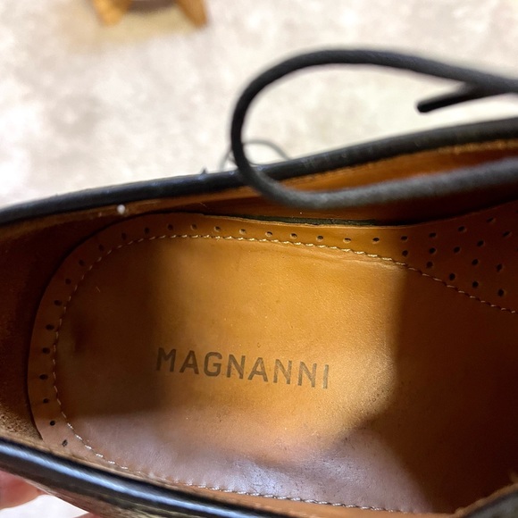 Magnanni Black Leather Oxfords - Picture 2 of 14